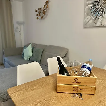 Capitain Jane's Beachside Haven Διαμέρισμα Acantilado de los Gigantes